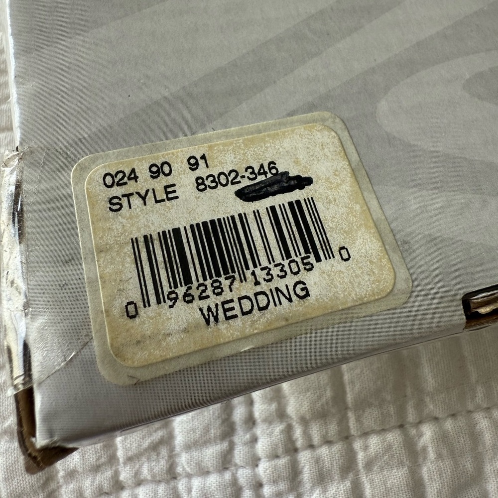 NIB Wedding 3 Photo Hanging Frame 4x6 - Picture 5 of 5